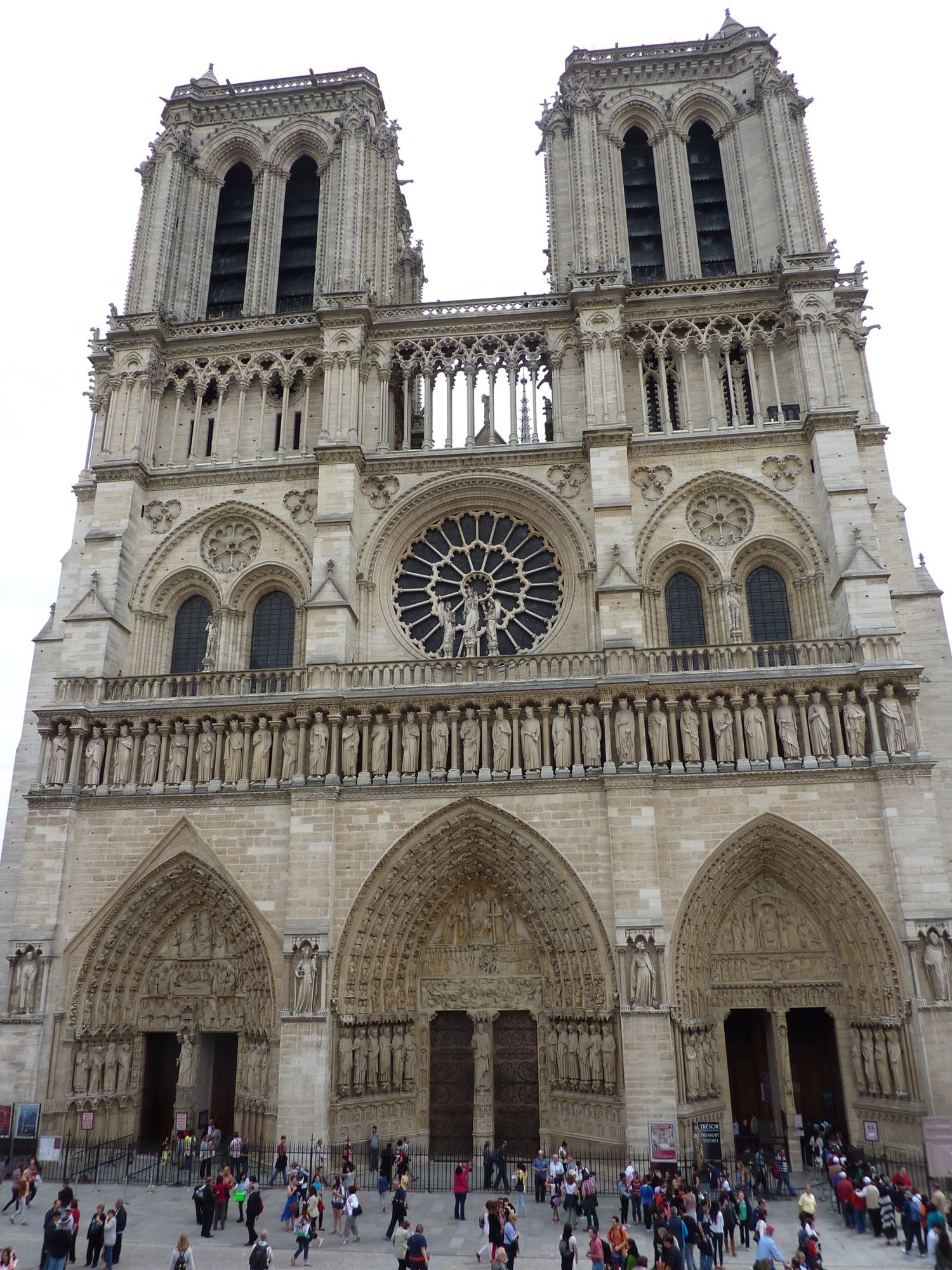 Notre Dame De Paris